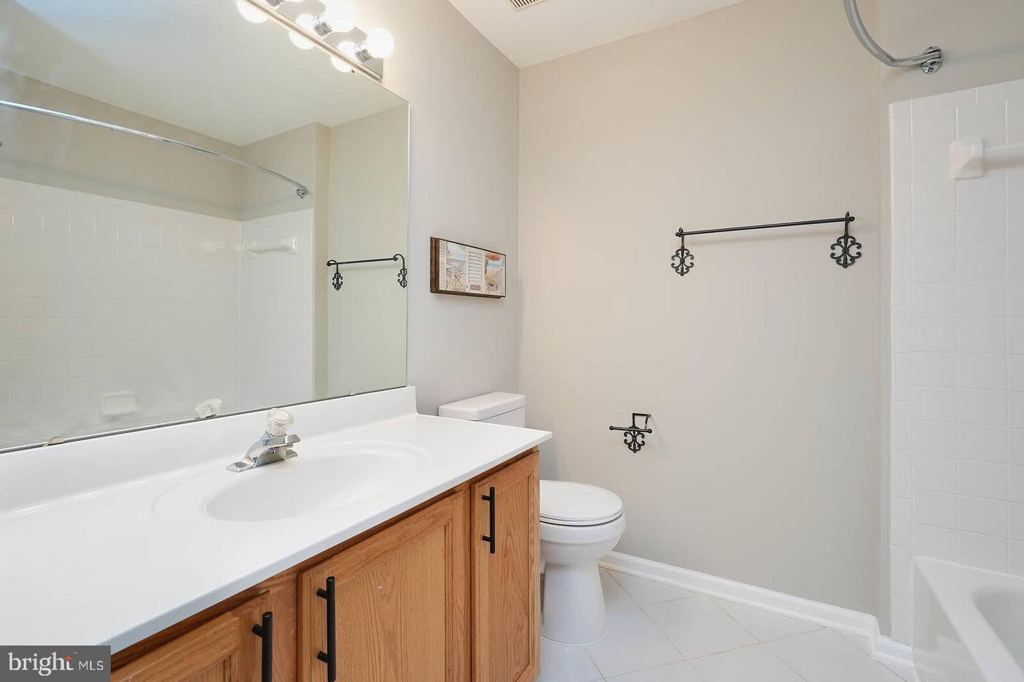 20653 SOUTHWIND TER, ASHBURN, Virginia 20147, 3 Bedrooms Bedrooms, ,3 BathroomsBathrooms,Residential,For sale,20653 SOUTHWIND TER,VALO2100978 MLS # VALO2100978
