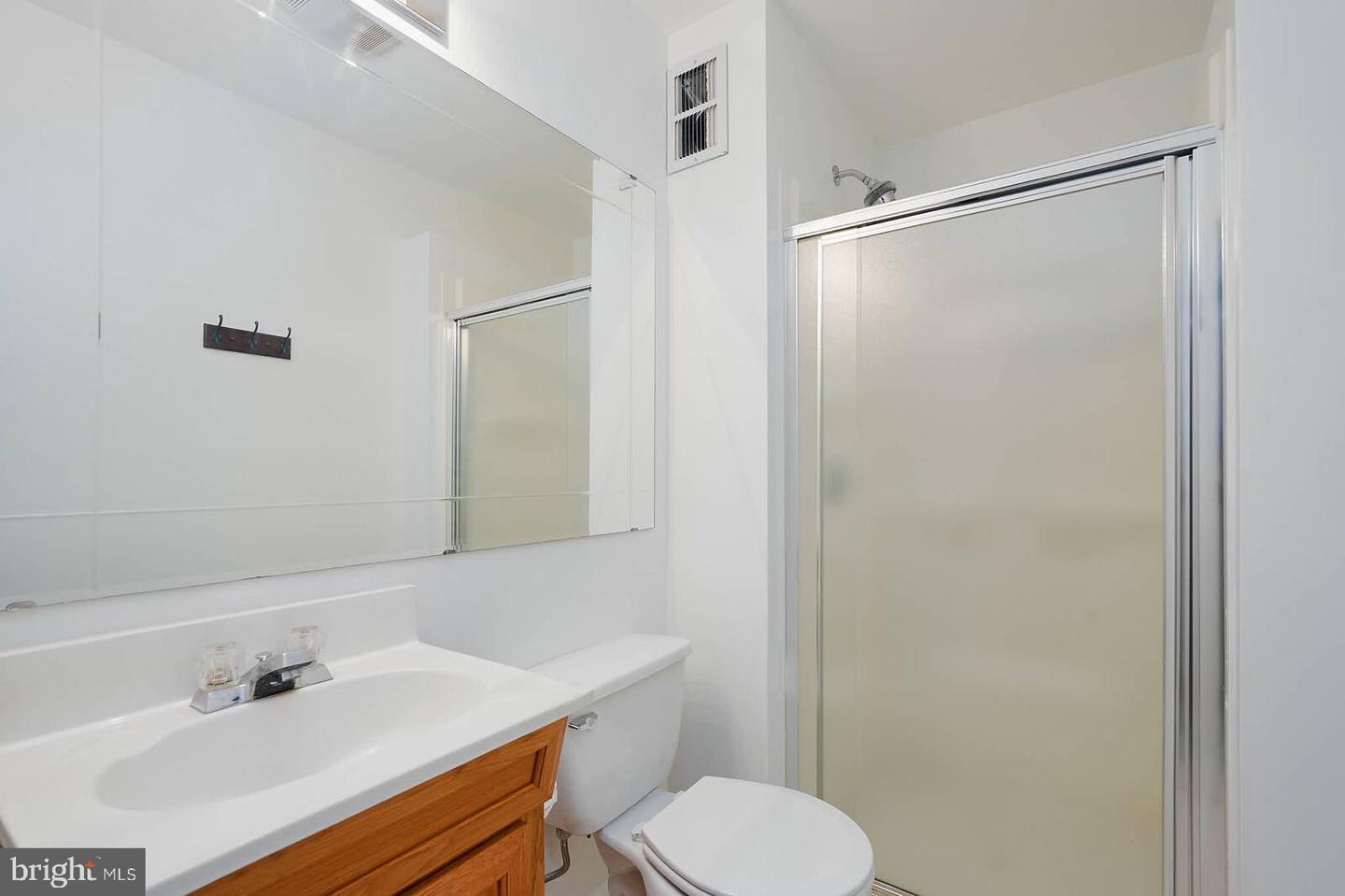 20653 SOUTHWIND TER, ASHBURN, Virginia 20147, 3 Bedrooms Bedrooms, ,3 BathroomsBathrooms,Residential,For sale,20653 SOUTHWIND TER,VALO2100978 MLS # VALO2100978