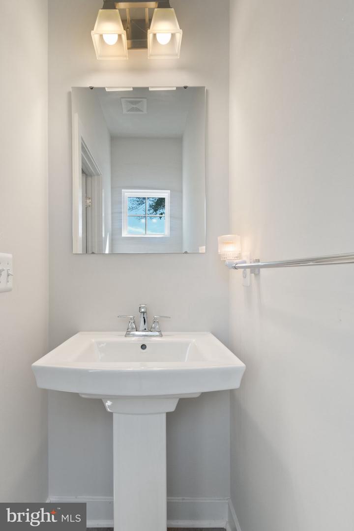 483 VANDEGRIFT RD, STAFFORD, Virginia 22554, 4 Bedrooms Bedrooms, ,3 BathroomsBathrooms,Residential,For sale,483 VANDEGRIFT RD,VAST2040448 MLS # VAST2040448