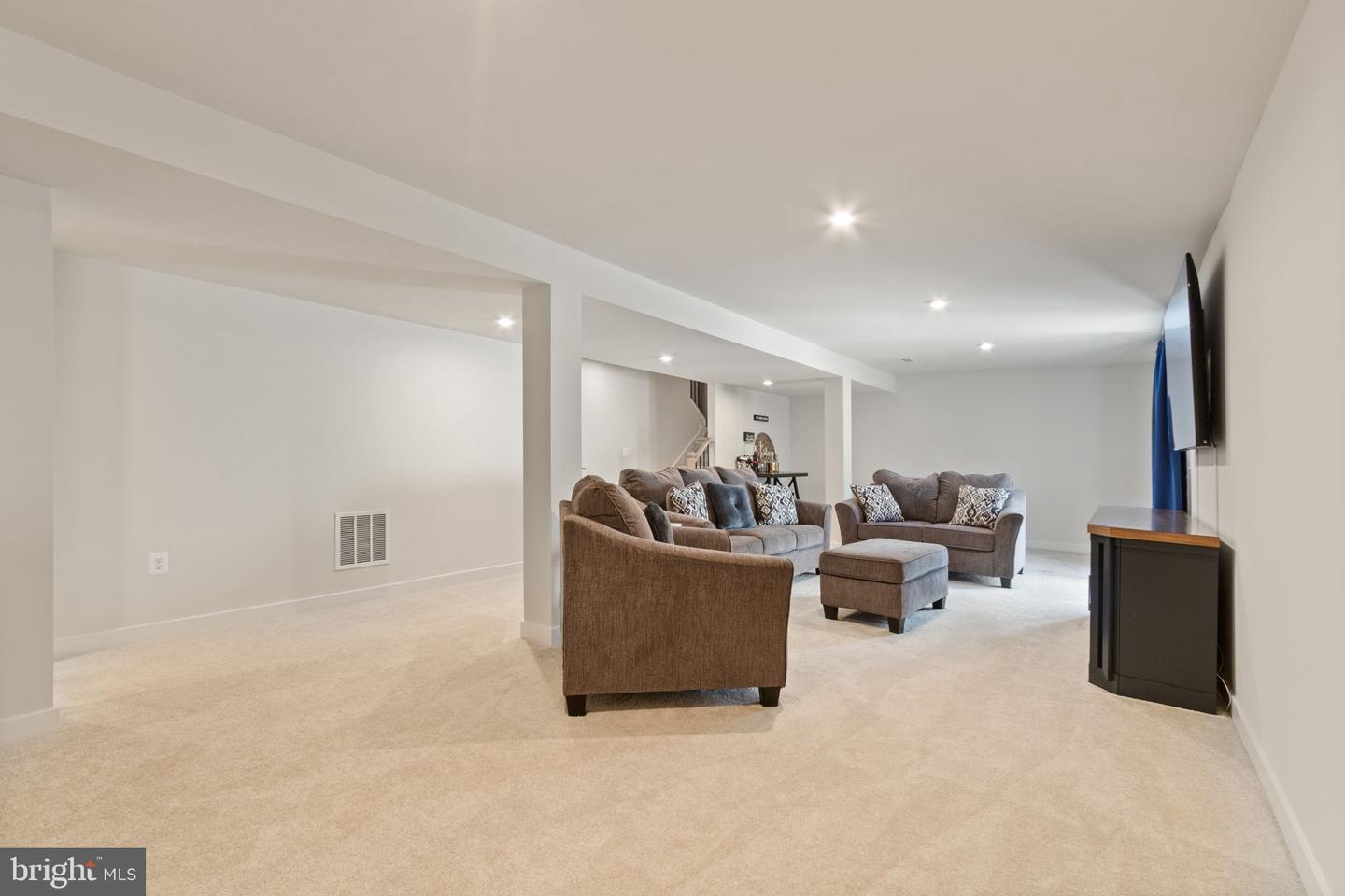 483 VANDEGRIFT RD, STAFFORD, Virginia 22554, 4 Bedrooms Bedrooms, ,3 BathroomsBathrooms,Residential,For sale,483 VANDEGRIFT RD,VAST2040448 MLS # VAST2040448