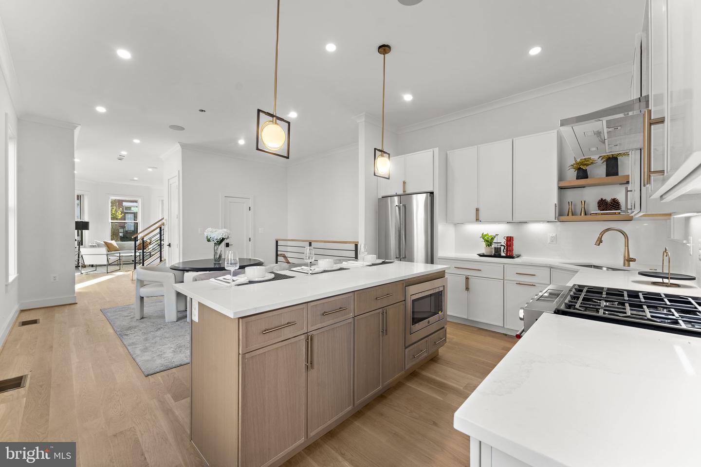 600 U ST NW, WASHINGTON, District Of Columbia 20001, 4 Bedrooms Bedrooms, ,3 BathroomsBathrooms,Residential,For sale,600 U ST NW,DCDC2209054 MLS # DCDC2209054