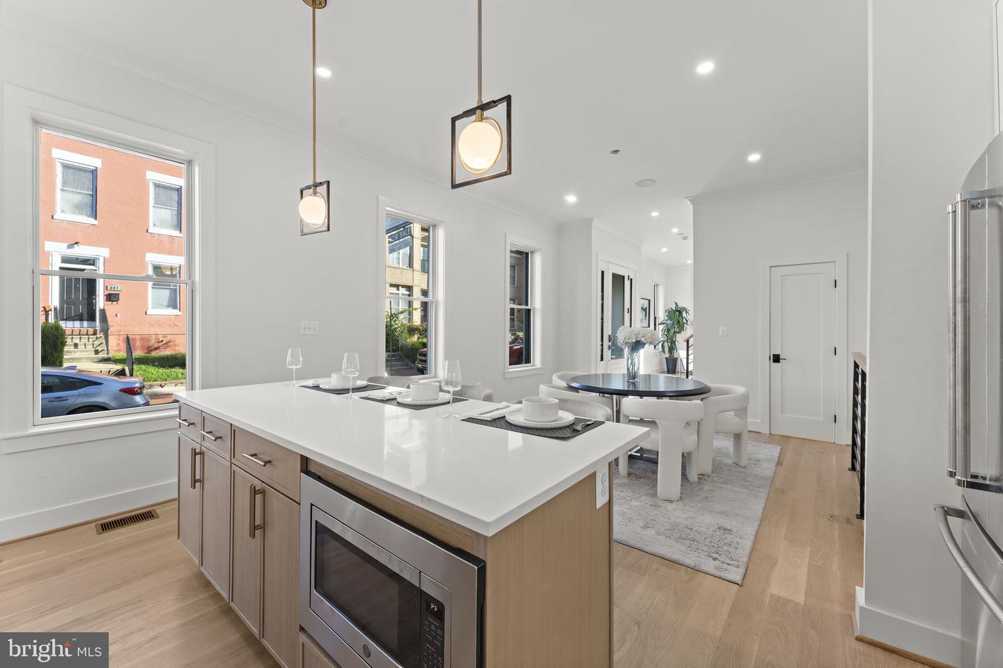 600 U ST NW, WASHINGTON, District Of Columbia 20001, 4 Bedrooms Bedrooms, ,3 BathroomsBathrooms,Residential,For sale,600 U ST NW,DCDC2209054 MLS # DCDC2209054