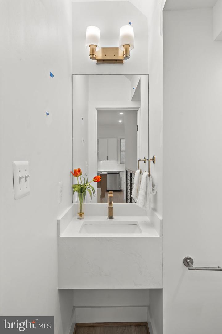 600 U ST NW, WASHINGTON, District Of Columbia 20001, 4 Bedrooms Bedrooms, ,3 BathroomsBathrooms,Residential,For sale,600 U ST NW,DCDC2209054 MLS # DCDC2209054