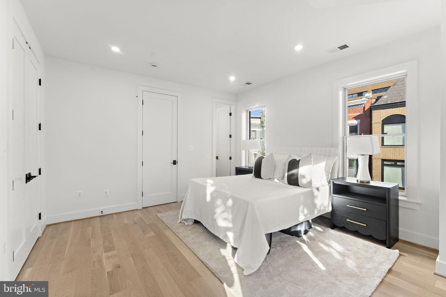 600 U ST NW, WASHINGTON, District Of Columbia 20001, 4 Bedrooms Bedrooms, ,3 BathroomsBathrooms,Residential,For sale,600 U ST NW,DCDC2209054 MLS # DCDC2209054