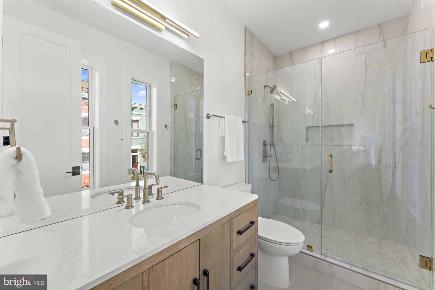 600 U ST NW, WASHINGTON, District Of Columbia 20001, 4 Bedrooms Bedrooms, ,3 BathroomsBathrooms,Residential,For sale,600 U ST NW,DCDC2209054 MLS # DCDC2209054