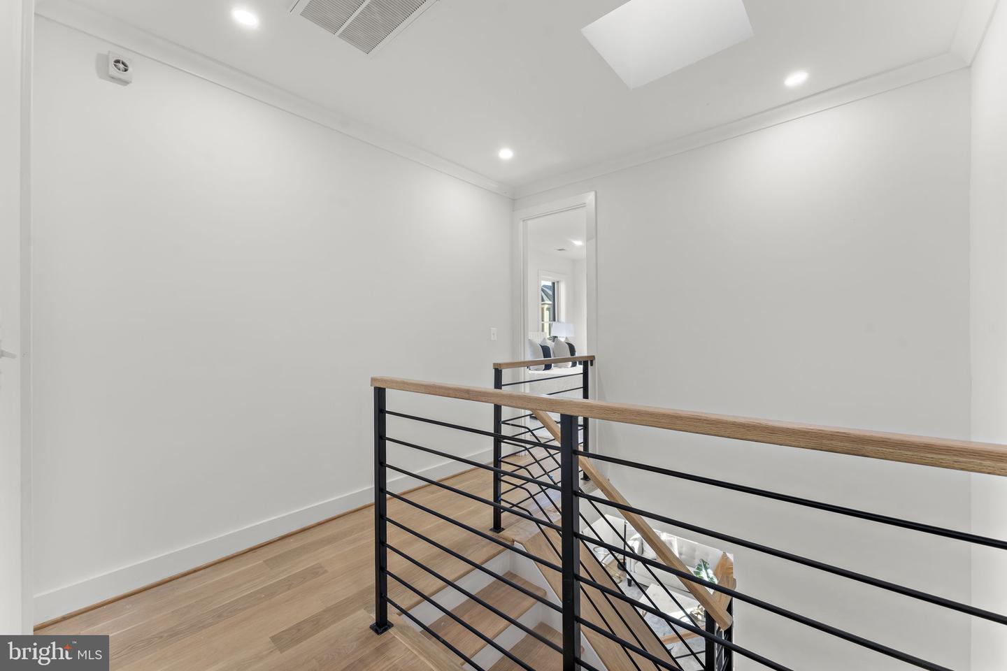 600 U ST NW, WASHINGTON, District Of Columbia 20001, 4 Bedrooms Bedrooms, ,3 BathroomsBathrooms,Residential,For sale,600 U ST NW,DCDC2209054 MLS # DCDC2209054