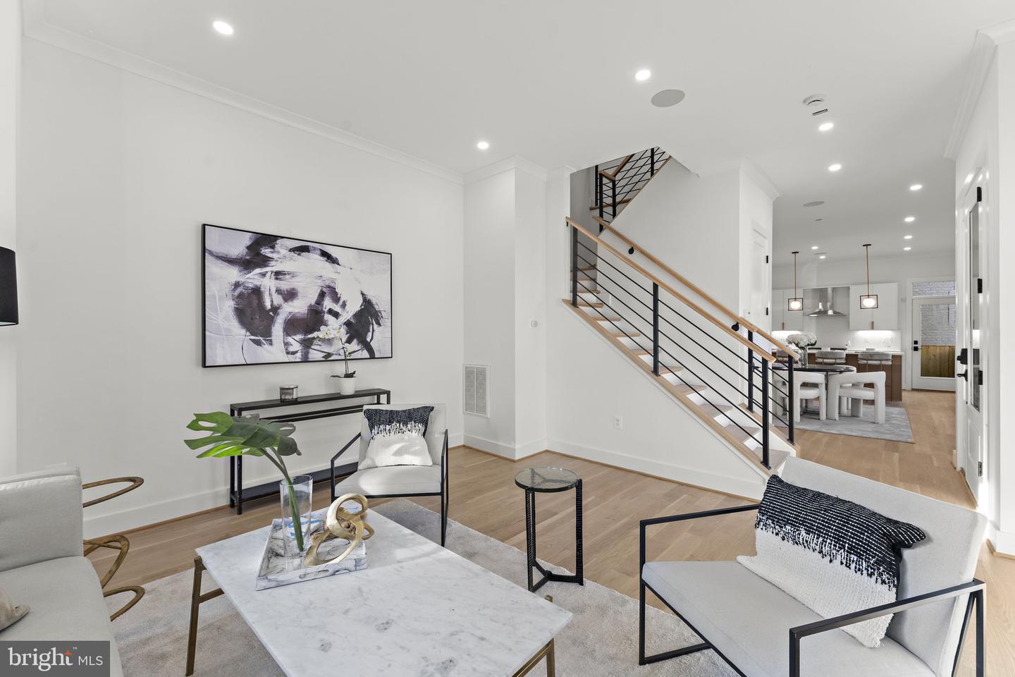 600 U ST NW, WASHINGTON, District Of Columbia 20001, 4 Bedrooms Bedrooms, ,3 BathroomsBathrooms,Residential,For sale,600 U ST NW,DCDC2209054 MLS # DCDC2209054