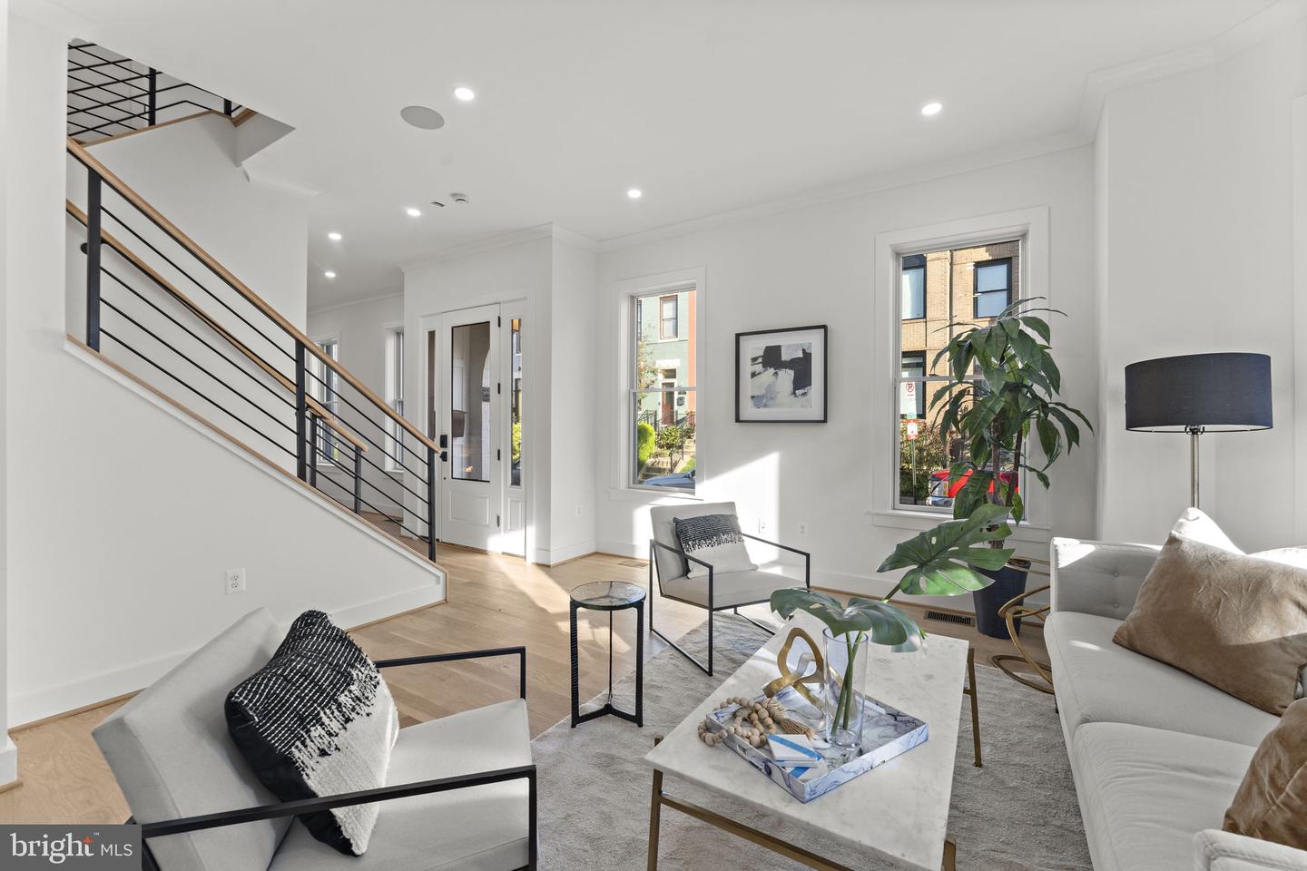 600 U ST NW, WASHINGTON, District Of Columbia 20001, 4 Bedrooms Bedrooms, ,3 BathroomsBathrooms,Residential,For sale,600 U ST NW,DCDC2209054 MLS # DCDC2209054