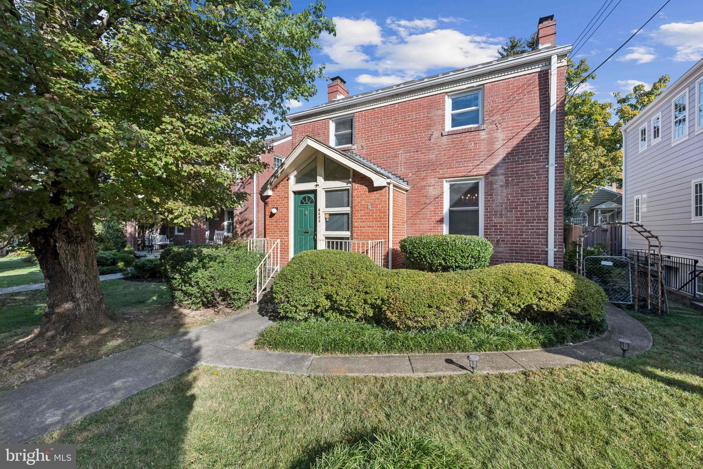 4409 BUTTERWORTH PL NW, WASHINGTON, District Of Columbia 20016, 3 Bedrooms Bedrooms, ,3 BathroomsBathrooms,Residential,For sale,4409 BUTTERWORTH PL NW,DCDC2209132 MLS # DCDC2209132