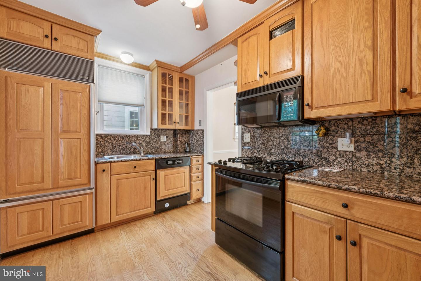 4409 BUTTERWORTH PL NW, WASHINGTON, District Of Columbia 20016, 3 Bedrooms Bedrooms, ,3 BathroomsBathrooms,Residential,For sale,4409 BUTTERWORTH PL NW,DCDC2209132 MLS # DCDC2209132