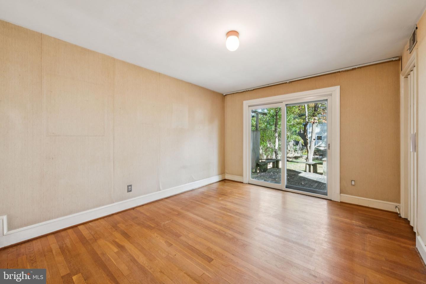 4409 BUTTERWORTH PL NW, WASHINGTON, District Of Columbia 20016, 3 Bedrooms Bedrooms, ,3 BathroomsBathrooms,Residential,For sale,4409 BUTTERWORTH PL NW,DCDC2209132 MLS # DCDC2209132