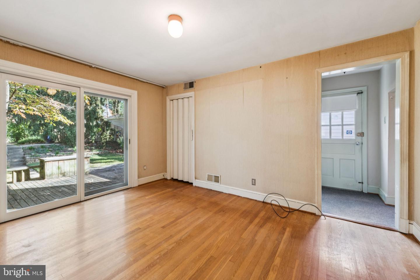 4409 BUTTERWORTH PL NW, WASHINGTON, District Of Columbia 20016, 3 Bedrooms Bedrooms, ,3 BathroomsBathrooms,Residential,For sale,4409 BUTTERWORTH PL NW,DCDC2209132 MLS # DCDC2209132