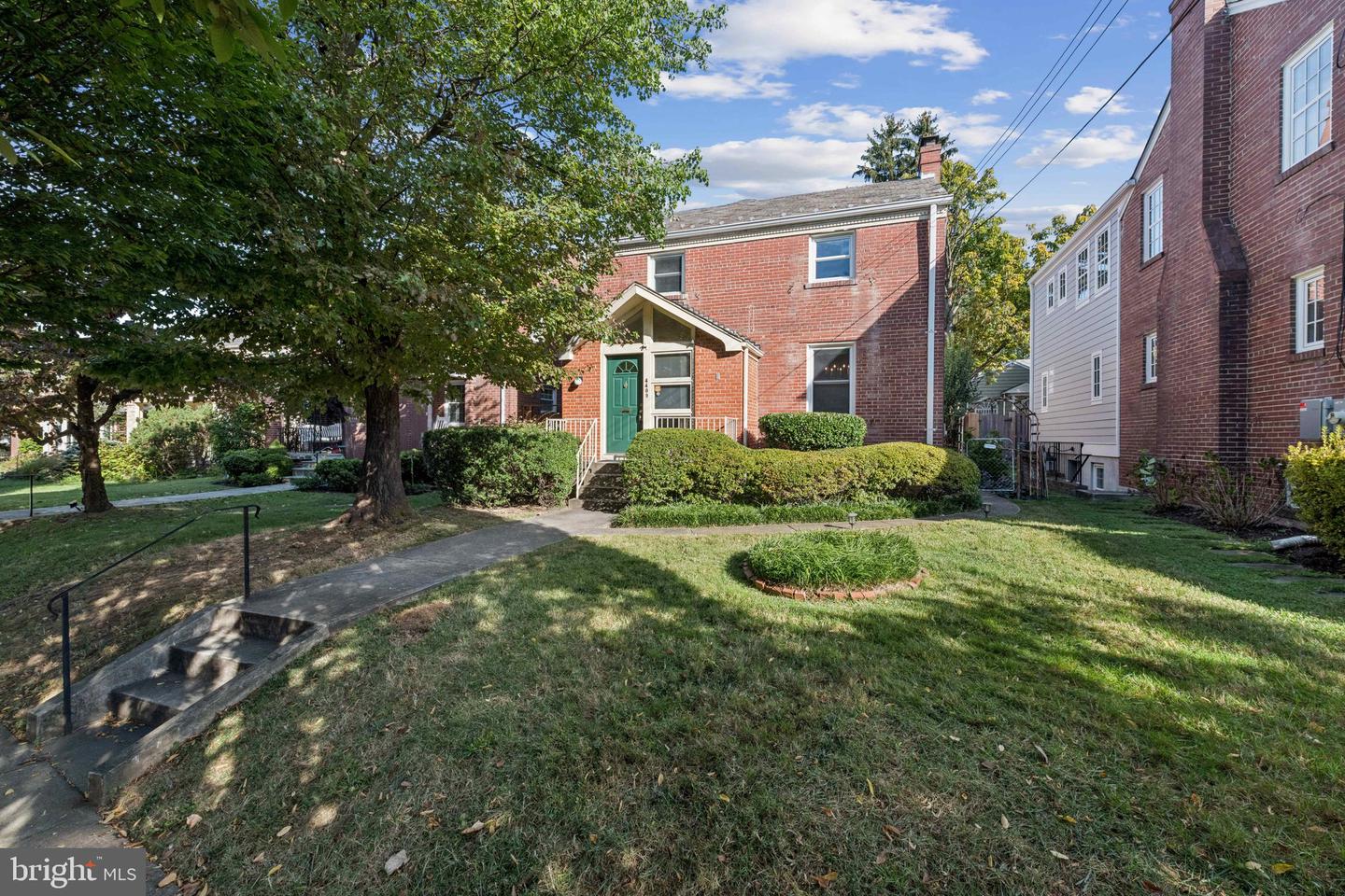 4409 BUTTERWORTH PL NW, WASHINGTON, District Of Columbia 20016, 3 Bedrooms Bedrooms, ,3 BathroomsBathrooms,Residential,For sale,4409 BUTTERWORTH PL NW,DCDC2209132 MLS # DCDC2209132