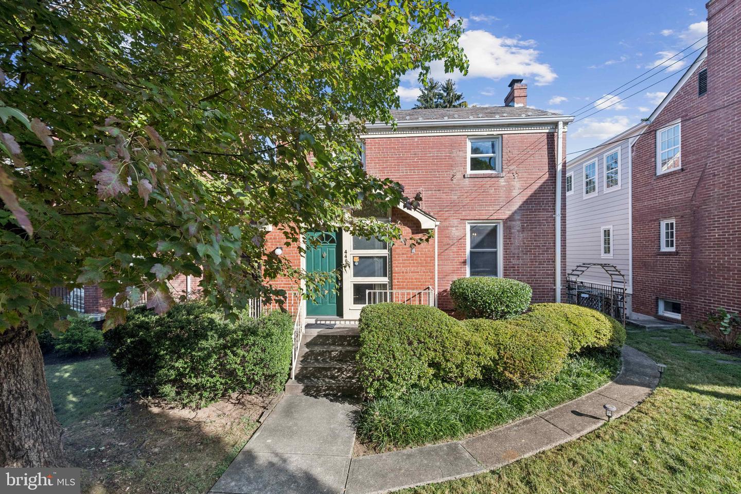 4409 BUTTERWORTH PL NW, WASHINGTON, District Of Columbia 20016, 3 Bedrooms Bedrooms, ,3 BathroomsBathrooms,Residential,For sale,4409 BUTTERWORTH PL NW,DCDC2209132 MLS # DCDC2209132