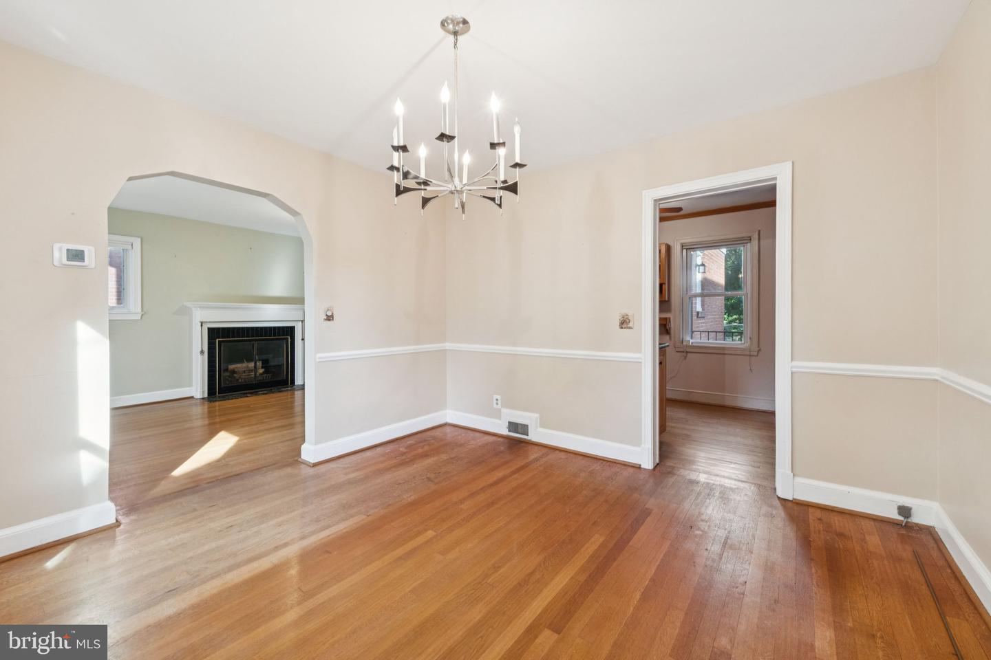 4409 BUTTERWORTH PL NW, WASHINGTON, District Of Columbia 20016, 3 Bedrooms Bedrooms, ,3 BathroomsBathrooms,Residential,For sale,4409 BUTTERWORTH PL NW,DCDC2209132 MLS # DCDC2209132