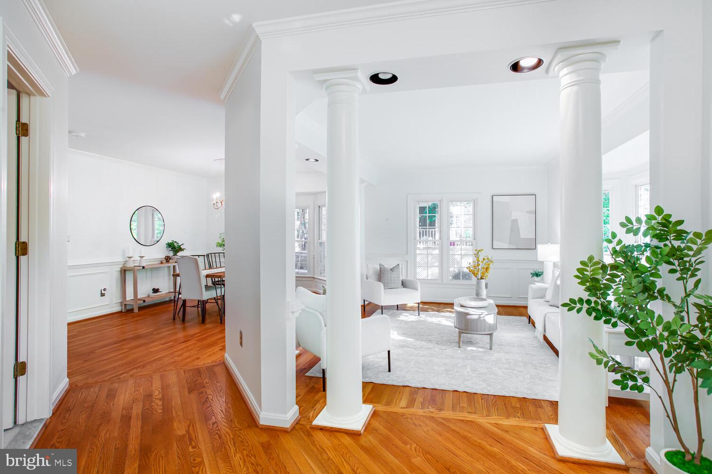 1201 DARTMOUTH RD, ALEXANDRIA, Virginia 22314, 4 Bedrooms Bedrooms, 13 Rooms Rooms,3 BathroomsBathrooms,Residential,For sale,1201 DARTMOUTH RD,VAAX2047358 MLS # VAAX2047358