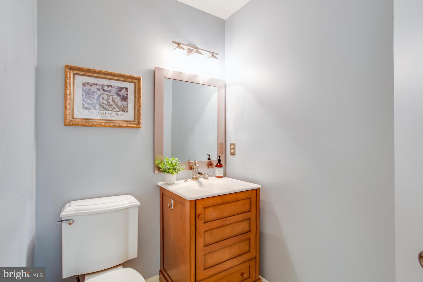 1201 DARTMOUTH RD, ALEXANDRIA, Virginia 22314, 4 Bedrooms Bedrooms, 13 Rooms Rooms,3 BathroomsBathrooms,Residential,For sale,1201 DARTMOUTH RD,VAAX2047358 MLS # VAAX2047358