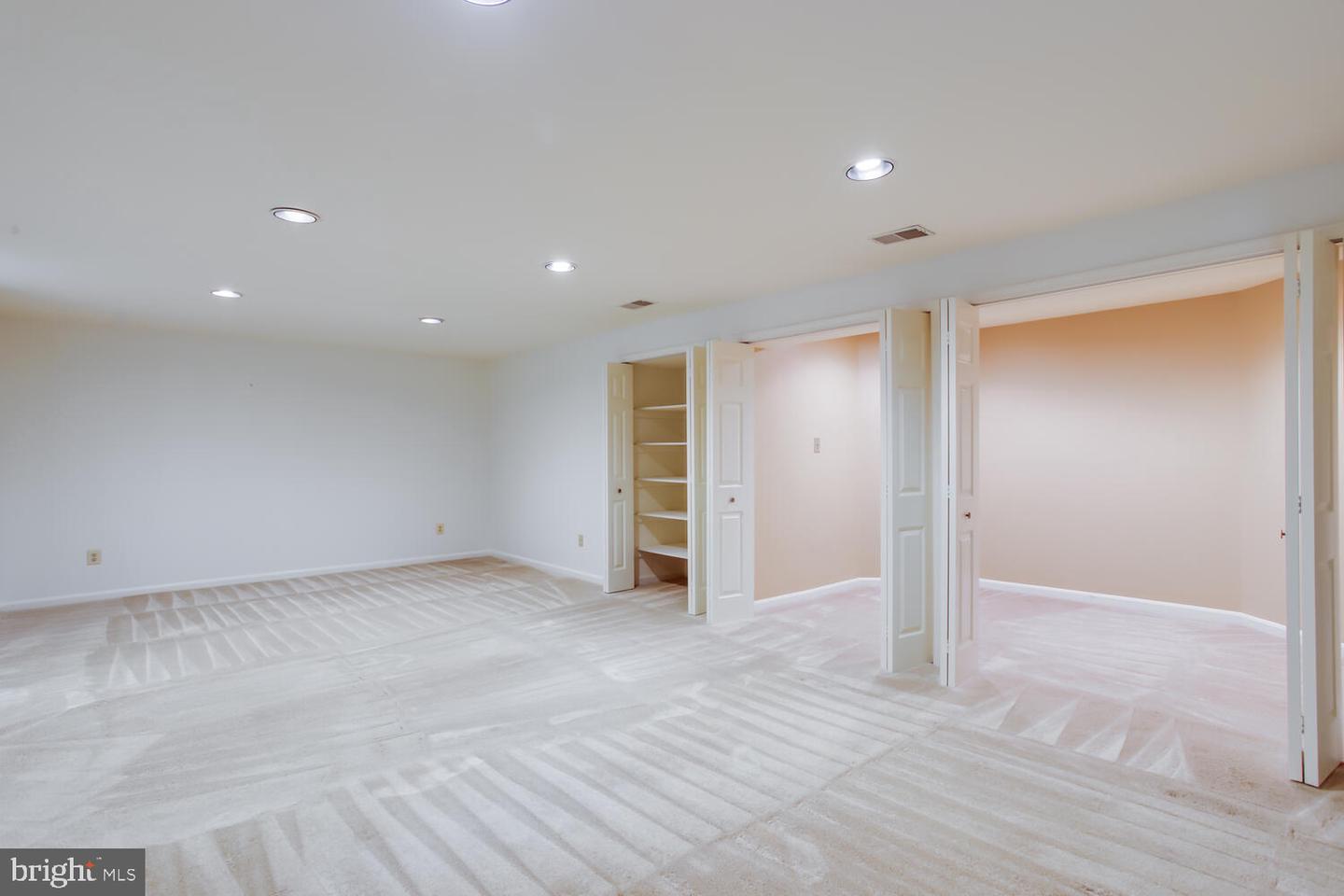 1201 DARTMOUTH RD, ALEXANDRIA, Virginia 22314, 4 Bedrooms Bedrooms, 13 Rooms Rooms,3 BathroomsBathrooms,Residential,For sale,1201 DARTMOUTH RD,VAAX2047358 MLS # VAAX2047358
