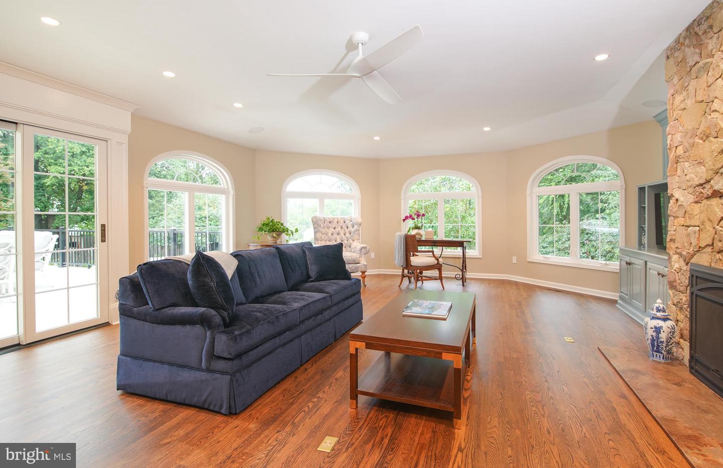2504 W MEREDITH DR, VIENNA, Virginia 22181, 6 Bedrooms Bedrooms, ,5 BathroomsBathrooms,Residential,For sale,2504 W MEREDITH DR,VAFX2256898 MLS # VAFX2256898