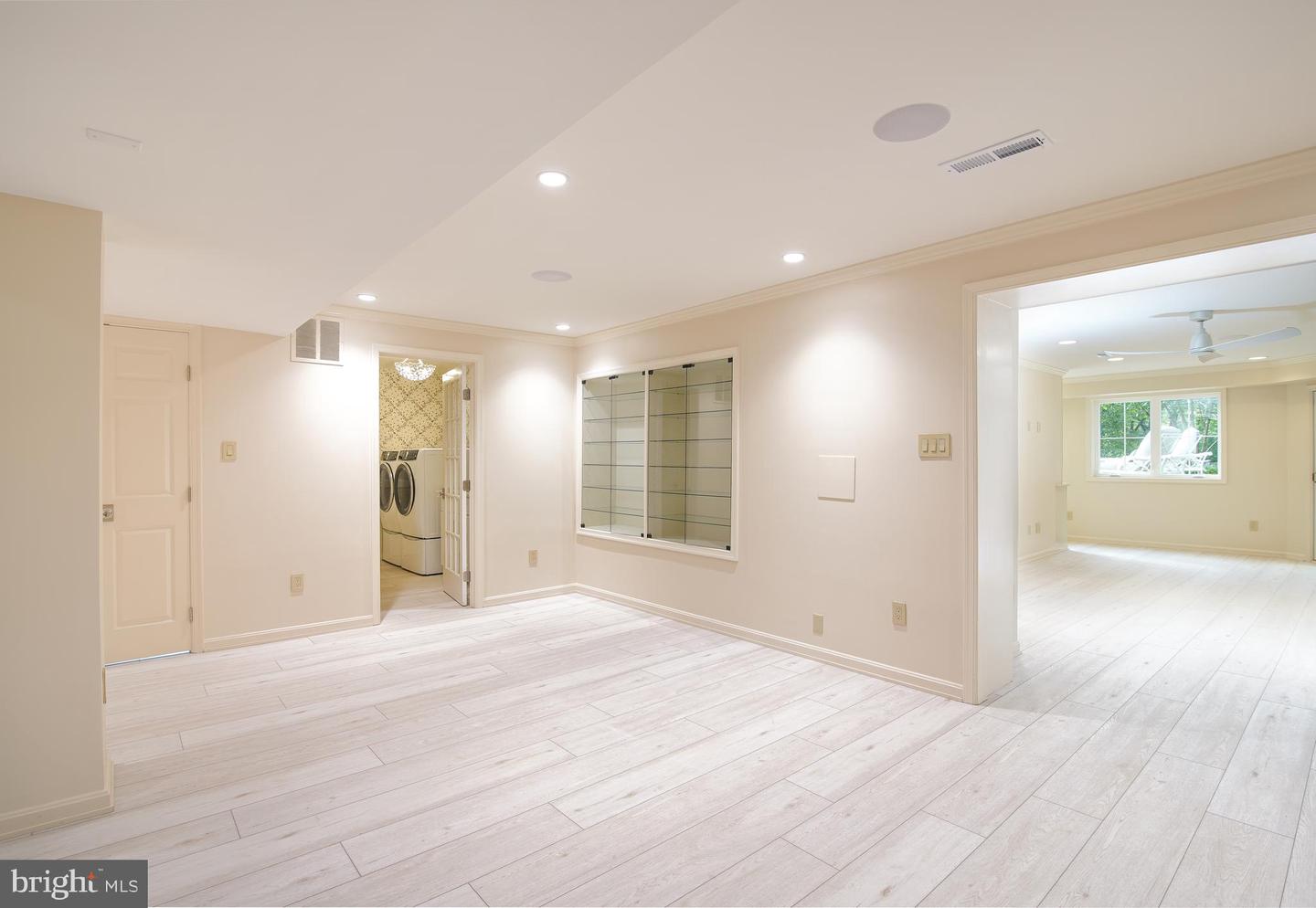 2504 W MEREDITH DR, VIENNA, Virginia 22181, 6 Bedrooms Bedrooms, ,5 BathroomsBathrooms,Residential,For sale,2504 W MEREDITH DR,VAFX2256898 MLS # VAFX2256898