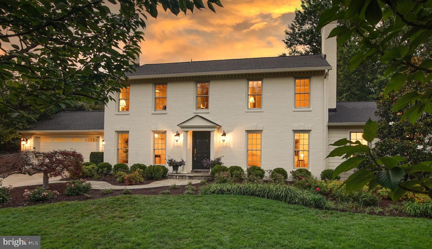 2504 W MEREDITH DR, VIENNA, Virginia 22181, 6 Bedrooms Bedrooms, ,5 BathroomsBathrooms,Residential,For sale,2504 W MEREDITH DR,VAFX2256898 MLS # VAFX2256898