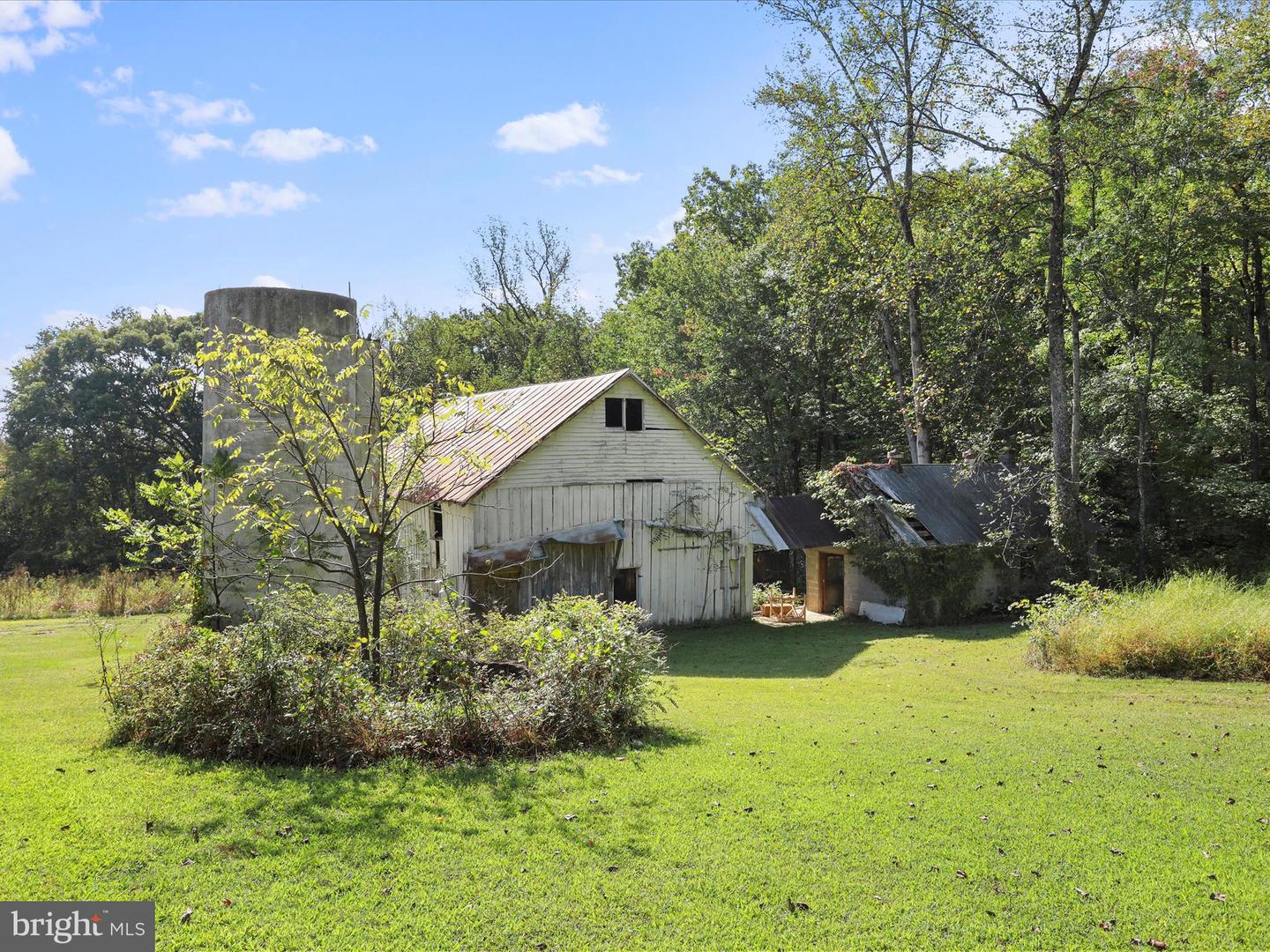 5065 COUNTRY CREEK LN, BROAD RUN, Virginia 20137, 3 Bedrooms Bedrooms, ,3 BathroomsBathrooms,Residential,For sale,5065 COUNTRY CREEK LN,VAFQ2017672 MLS # VAFQ2017672