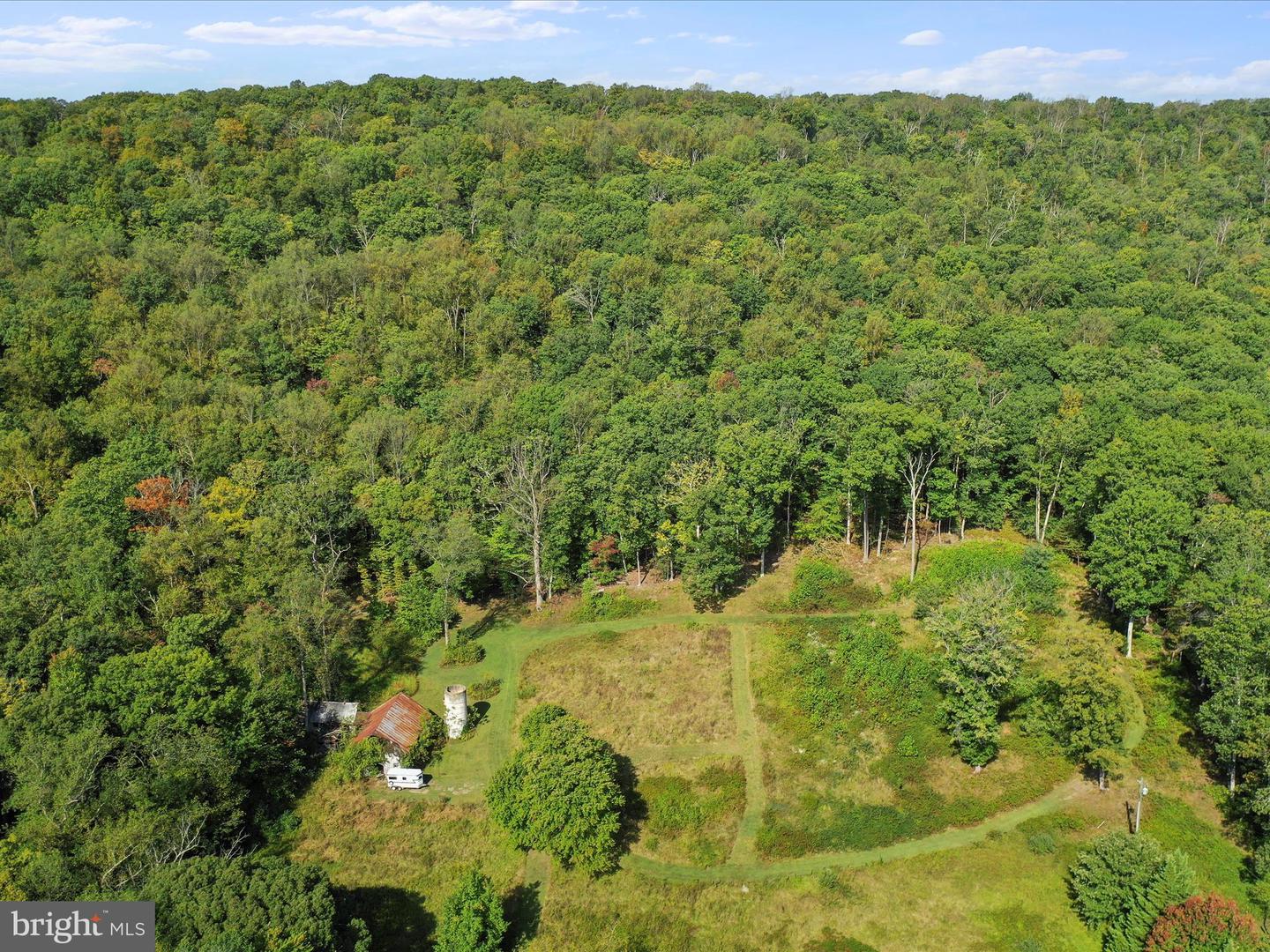 5065 COUNTRY CREEK LN, BROAD RUN, Virginia 20137, 3 Bedrooms Bedrooms, ,3 BathroomsBathrooms,Residential,For sale,5065 COUNTRY CREEK LN,VAFQ2017672 MLS # VAFQ2017672