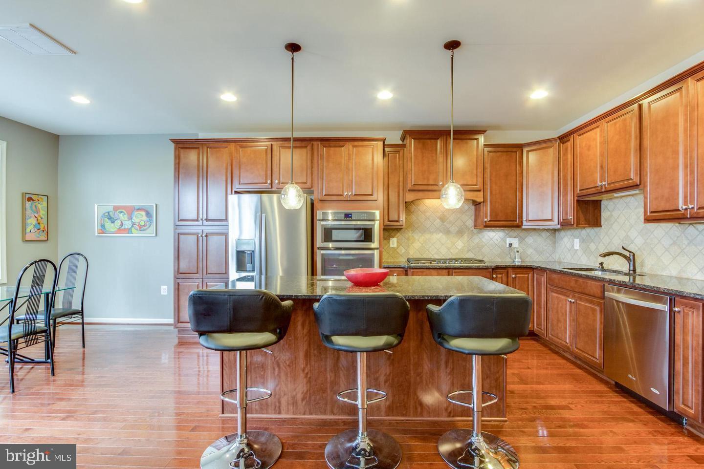 6679 BARTRAMS FOREST LN, HAYMARKET, Virginia 20169, 3 Bedrooms Bedrooms, ,2 BathroomsBathrooms,Residential,For sale,6679 BARTRAMS FOREST LN,VAPW2100728 MLS # VAPW2100728