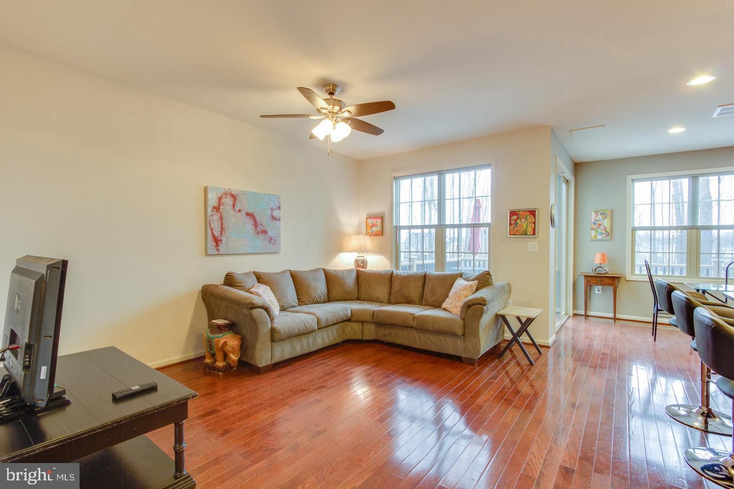 6679 BARTRAMS FOREST LN, HAYMARKET, Virginia 20169, 3 Bedrooms Bedrooms, ,2 BathroomsBathrooms,Residential,For sale,6679 BARTRAMS FOREST LN,VAPW2100728 MLS # VAPW2100728