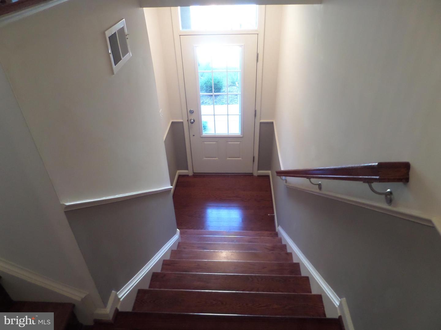 6679 BARTRAMS FOREST LN, HAYMARKET, Virginia 20169, 3 Bedrooms Bedrooms, ,2 BathroomsBathrooms,Residential,For sale,6679 BARTRAMS FOREST LN,VAPW2100728 MLS # VAPW2100728