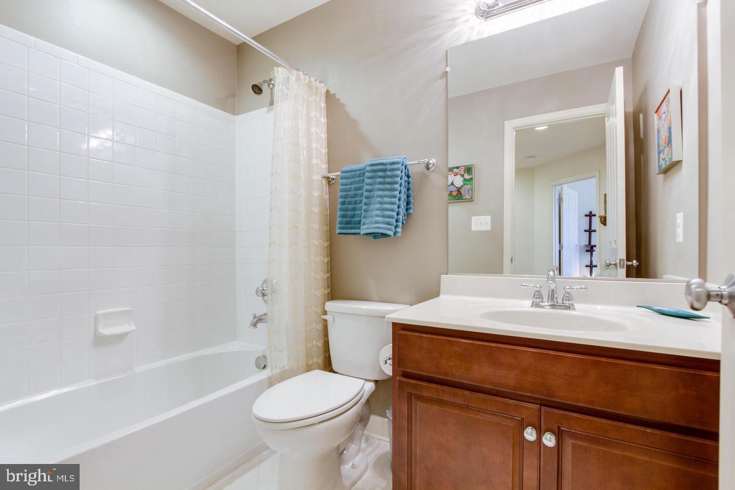 6679 BARTRAMS FOREST LN, HAYMARKET, Virginia 20169, 3 Bedrooms Bedrooms, ,2 BathroomsBathrooms,Residential,For sale,6679 BARTRAMS FOREST LN,VAPW2100728 MLS # VAPW2100728