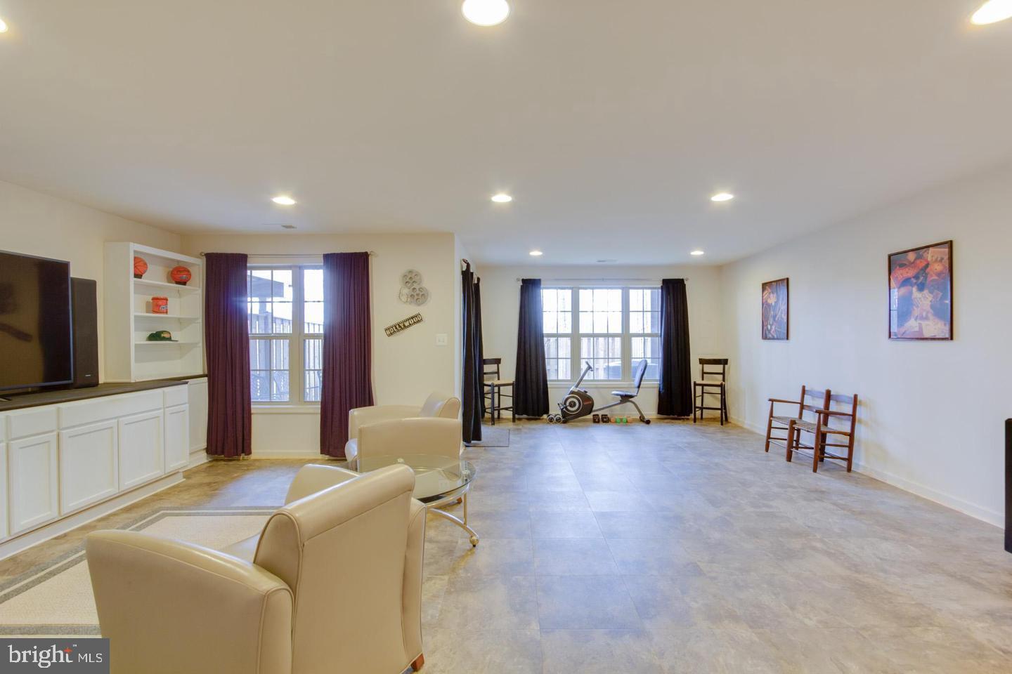 6679 BARTRAMS FOREST LN, HAYMARKET, Virginia 20169, 3 Bedrooms Bedrooms, ,2 BathroomsBathrooms,Residential,For sale,6679 BARTRAMS FOREST LN,VAPW2100728 MLS # VAPW2100728