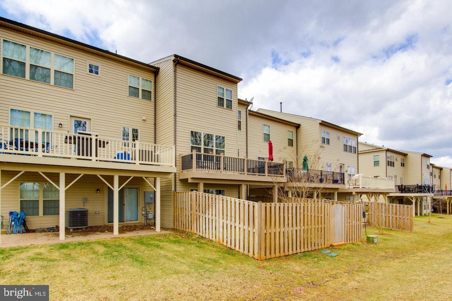 6679 BARTRAMS FOREST LN, HAYMARKET, Virginia 20169, 3 Bedrooms Bedrooms, ,2 BathroomsBathrooms,Residential,For sale,6679 BARTRAMS FOREST LN,VAPW2100728 MLS # VAPW2100728