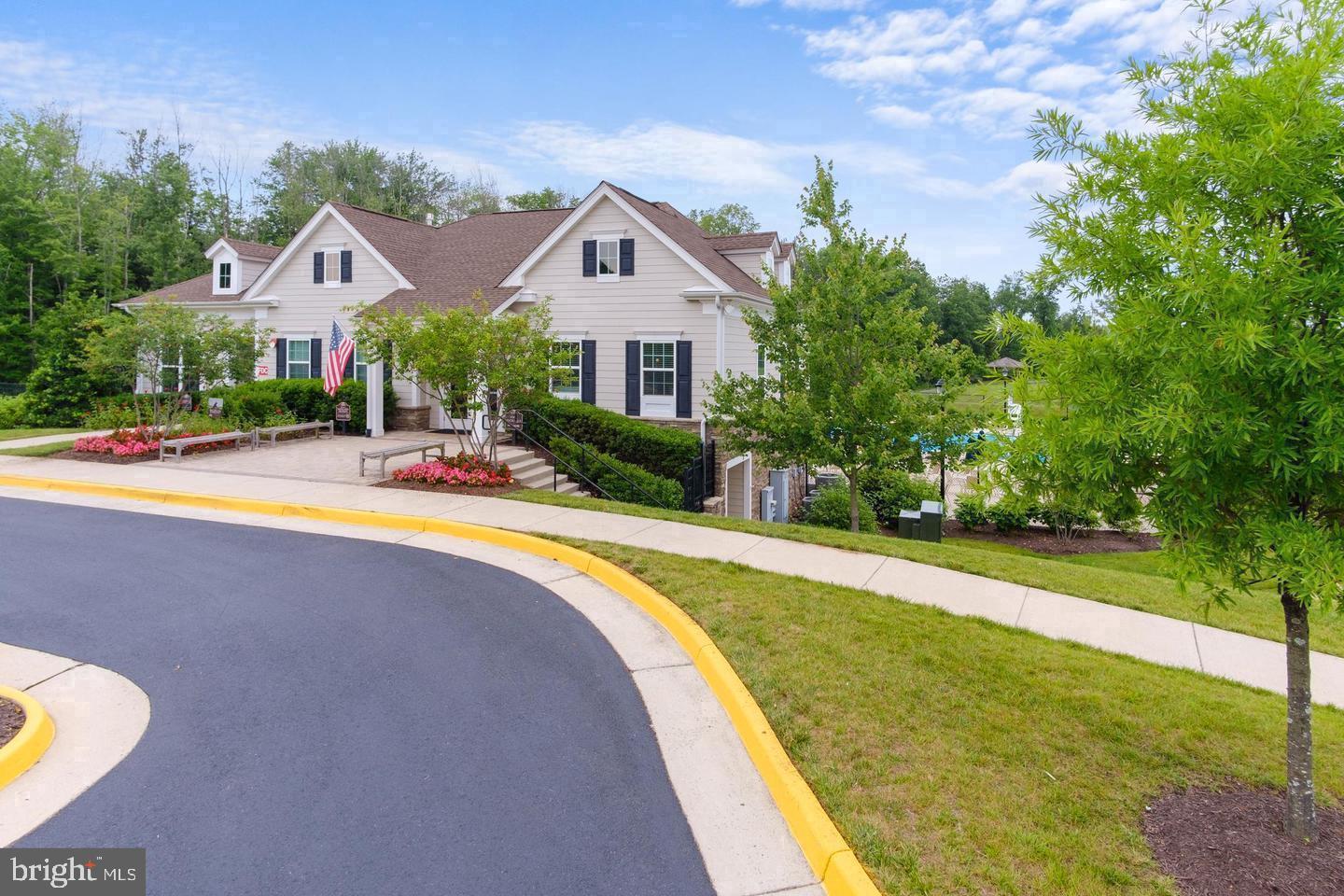 6679 BARTRAMS FOREST LN, HAYMARKET, Virginia 20169, 3 Bedrooms Bedrooms, ,2 BathroomsBathrooms,Residential,For sale,6679 BARTRAMS FOREST LN,VAPW2100728 MLS # VAPW2100728