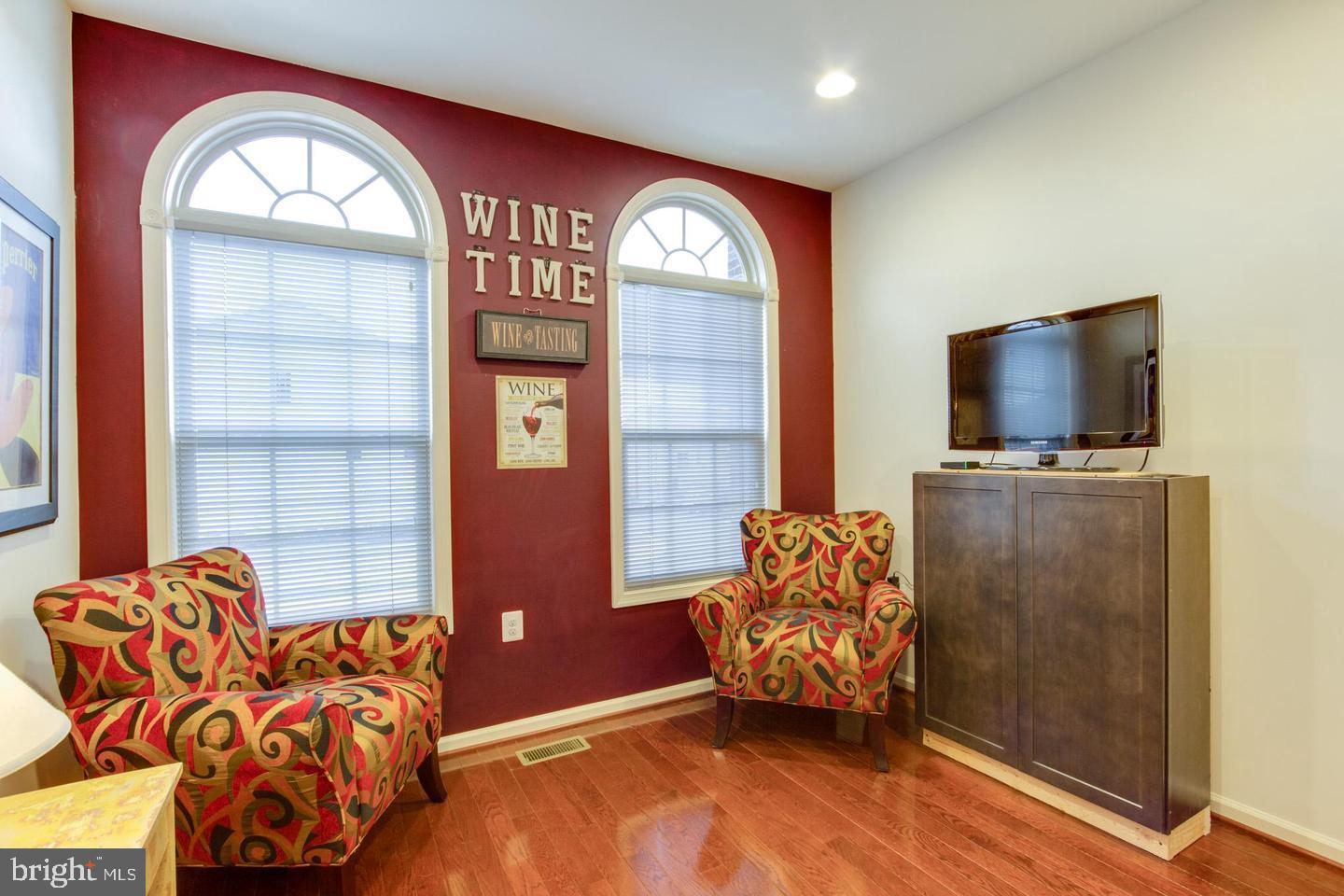 6679 BARTRAMS FOREST LN, HAYMARKET, Virginia 20169, 3 Bedrooms Bedrooms, ,2 BathroomsBathrooms,Residential,For sale,6679 BARTRAMS FOREST LN,VAPW2100728 MLS # VAPW2100728