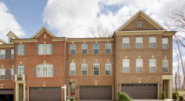 6679 BARTRAMS FOREST LN, HAYMARKET, Virginia 20169, 3 Bedrooms Bedrooms, ,2 BathroomsBathrooms,Residential,For sale,6679 BARTRAMS FOREST LN,VAPW2100728 MLS # VAPW2100728