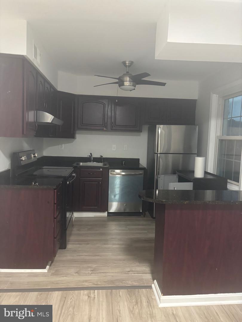 WASHINGTON, District Of Columbia 20020, 2 Bedrooms Bedrooms, ,1 BathroomBathrooms,Residential,For sale,DCDC2214482 MLS # DCDC2214482