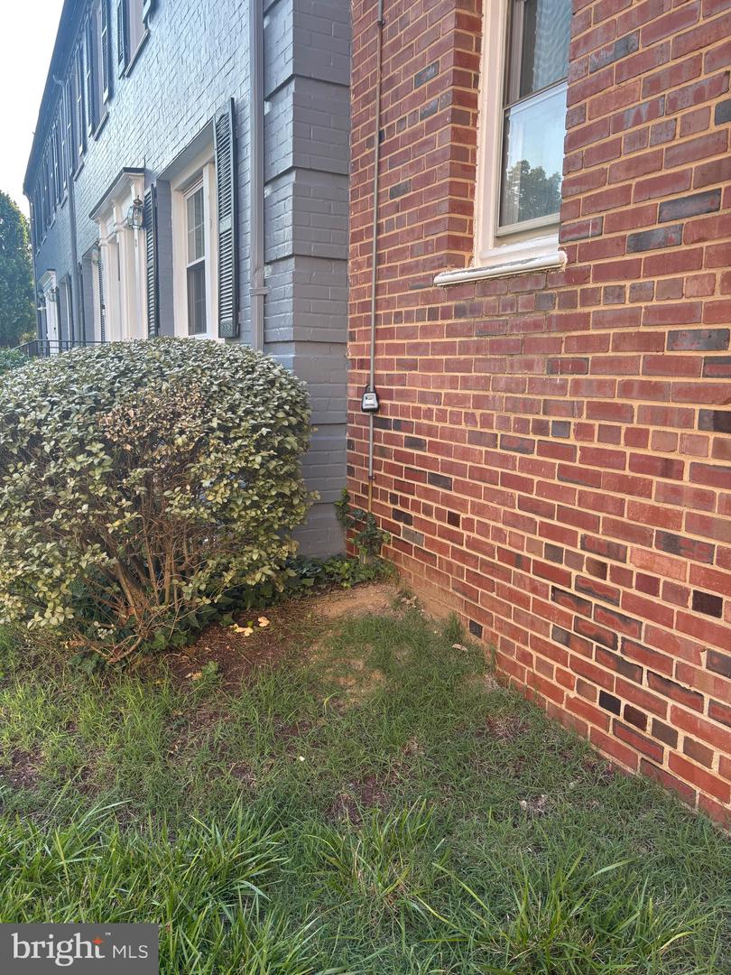 WASHINGTON, District Of Columbia 20020, 2 Bedrooms Bedrooms, ,1 BathroomBathrooms,Residential,For sale,DCDC2214482 MLS # DCDC2214482
