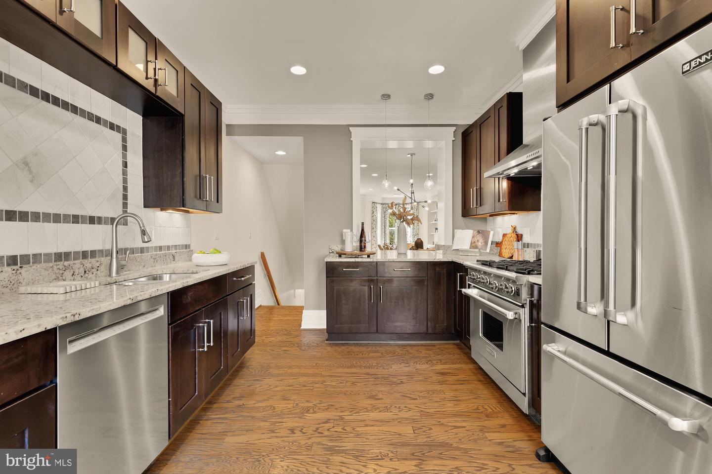 1918 15TH ST NW #2, WASHINGTON, District Of Columbia 20009, 2 Bedrooms Bedrooms, ,2 BathroomsBathrooms,Residential,For sale,1918 15TH ST NW #2,DCDC2214736 MLS # DCDC2214736
