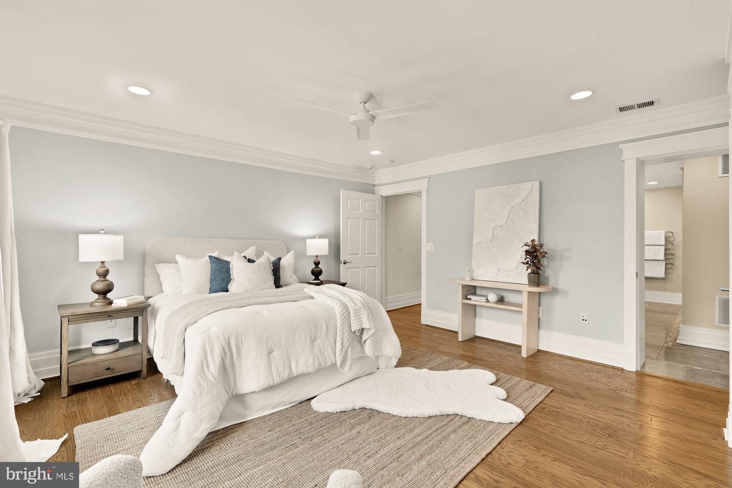 1918 15TH ST NW #2, WASHINGTON, District Of Columbia 20009, 2 Bedrooms Bedrooms, ,2 BathroomsBathrooms,Residential,For sale,1918 15TH ST NW #2,DCDC2214736 MLS # DCDC2214736