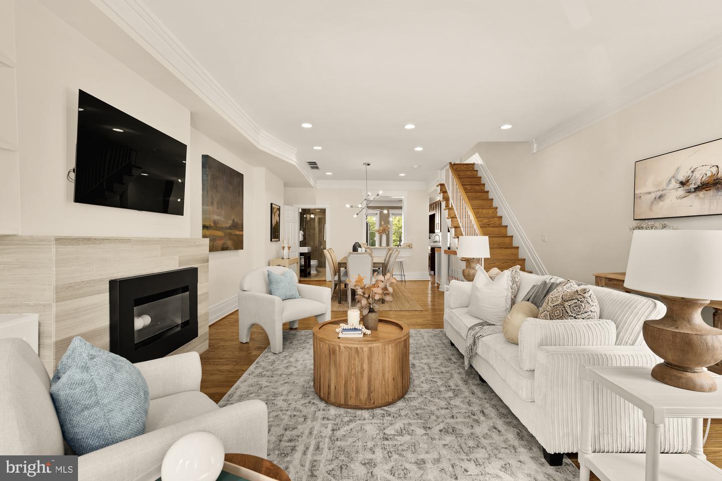 1918 15TH ST NW #2, WASHINGTON, District Of Columbia 20009, 2 Bedrooms Bedrooms, ,2 BathroomsBathrooms,Residential,For sale,1918 15TH ST NW #2,DCDC2214736 MLS # DCDC2214736