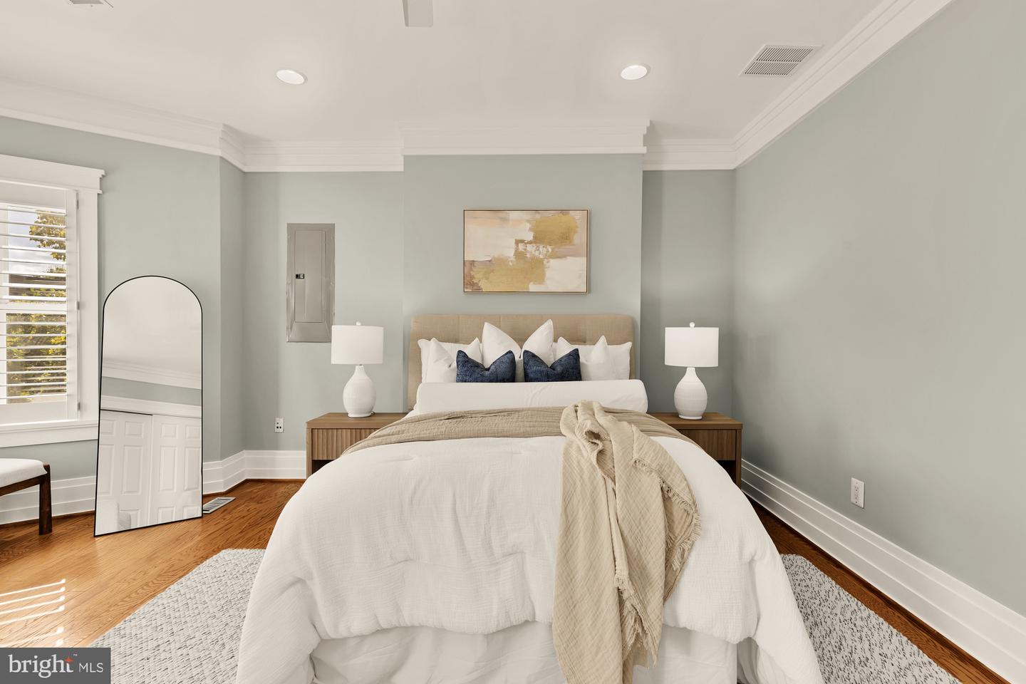 1918 15TH ST NW #2, WASHINGTON, District Of Columbia 20009, 2 Bedrooms Bedrooms, ,2 BathroomsBathrooms,Residential,For sale,1918 15TH ST NW #2,DCDC2214736 MLS # DCDC2214736