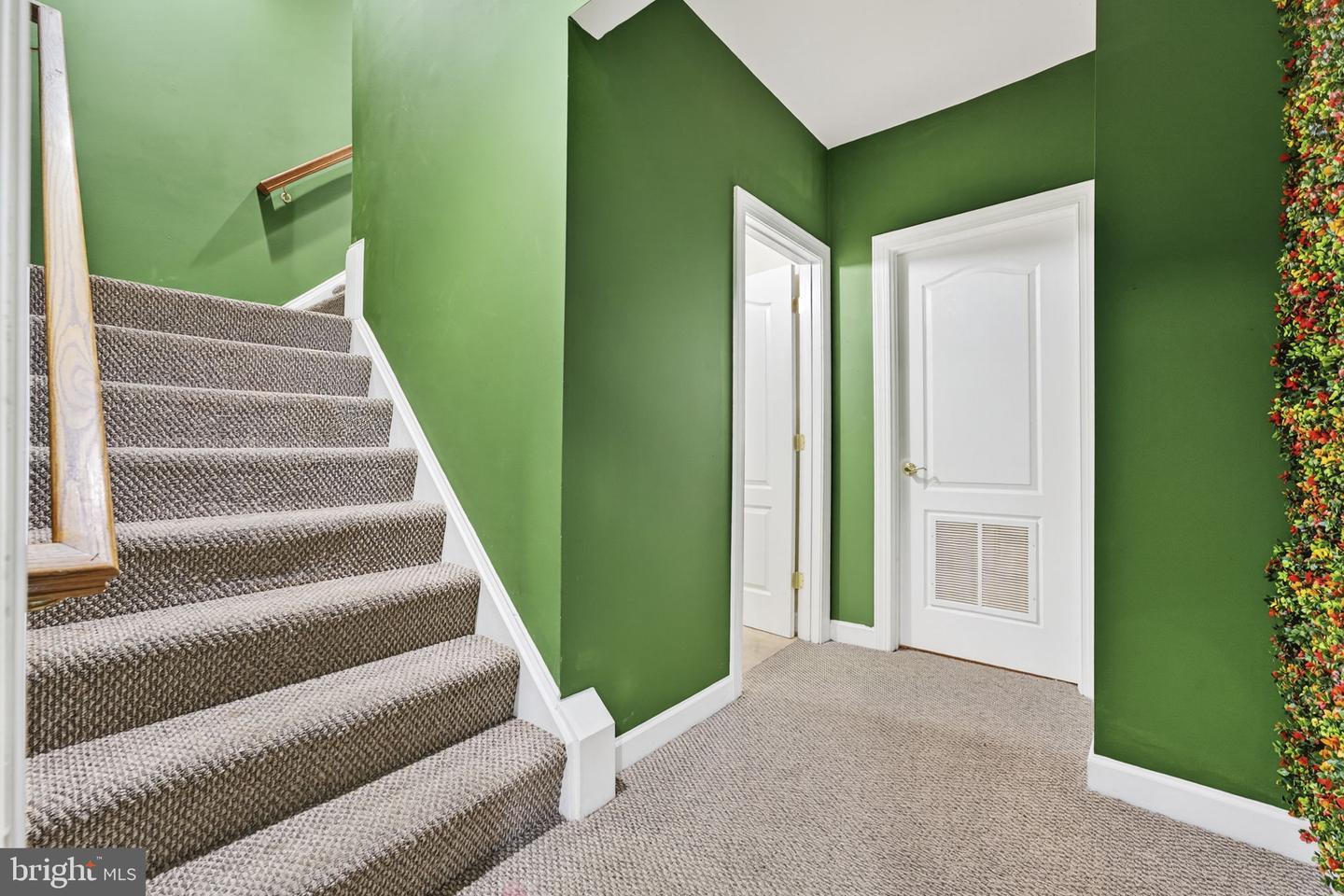 10554 ANDREW HUMPHREYS CT, BRISTOW, Virginia 20136, 5 Bedrooms Bedrooms, ,4 BathroomsBathrooms,Residential,For sale,10554 ANDREW HUMPHREYS CT,VAPW2102624 MLS # VAPW2102624
