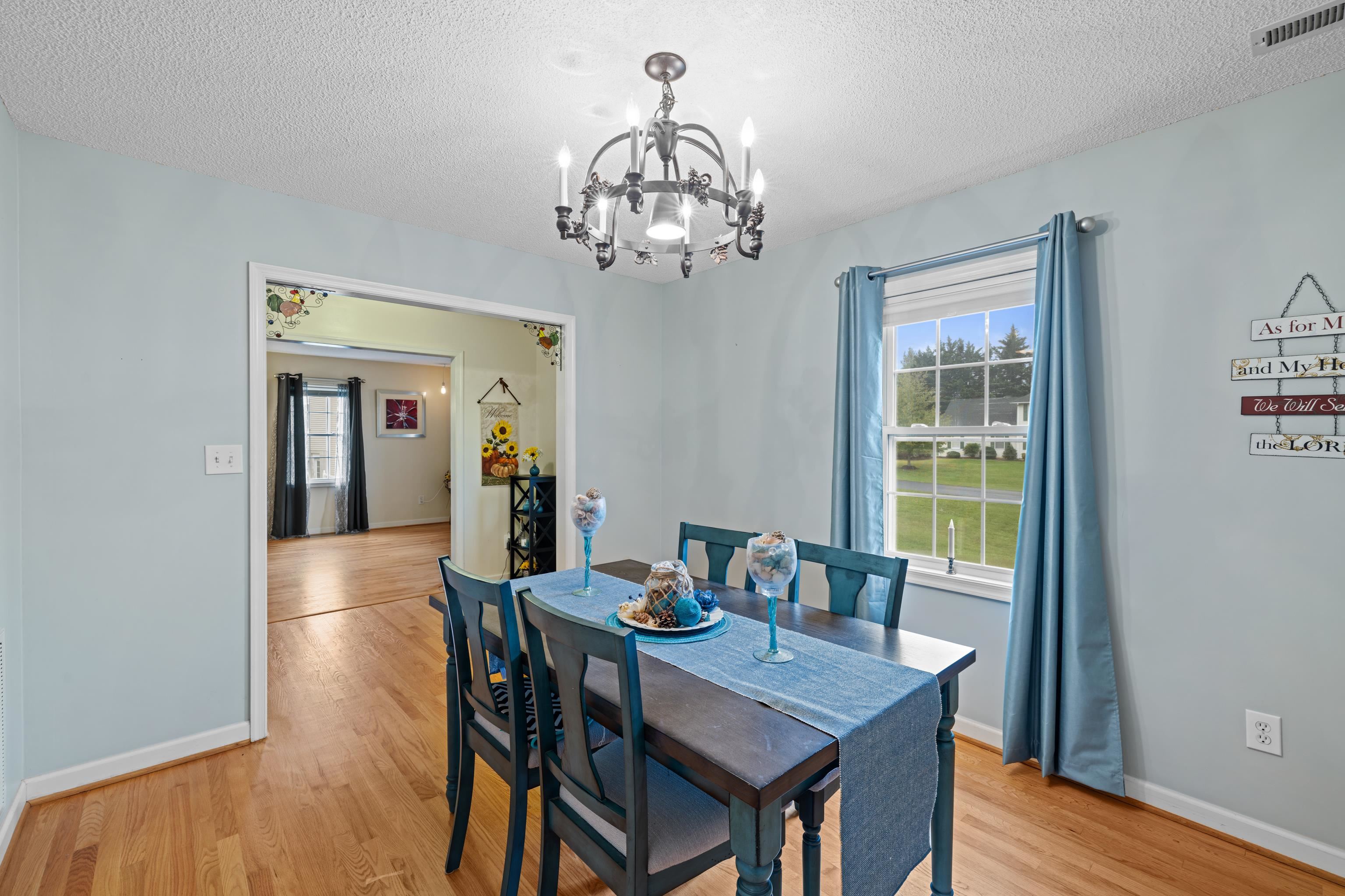 48 MEADOW RIDGE RD, WAYNESBORO, Virginia 22980, 4 Bedrooms Bedrooms, ,2 BathroomsBathrooms,Residential,48 MEADOW RIDGE RD,669726 MLS # 669726