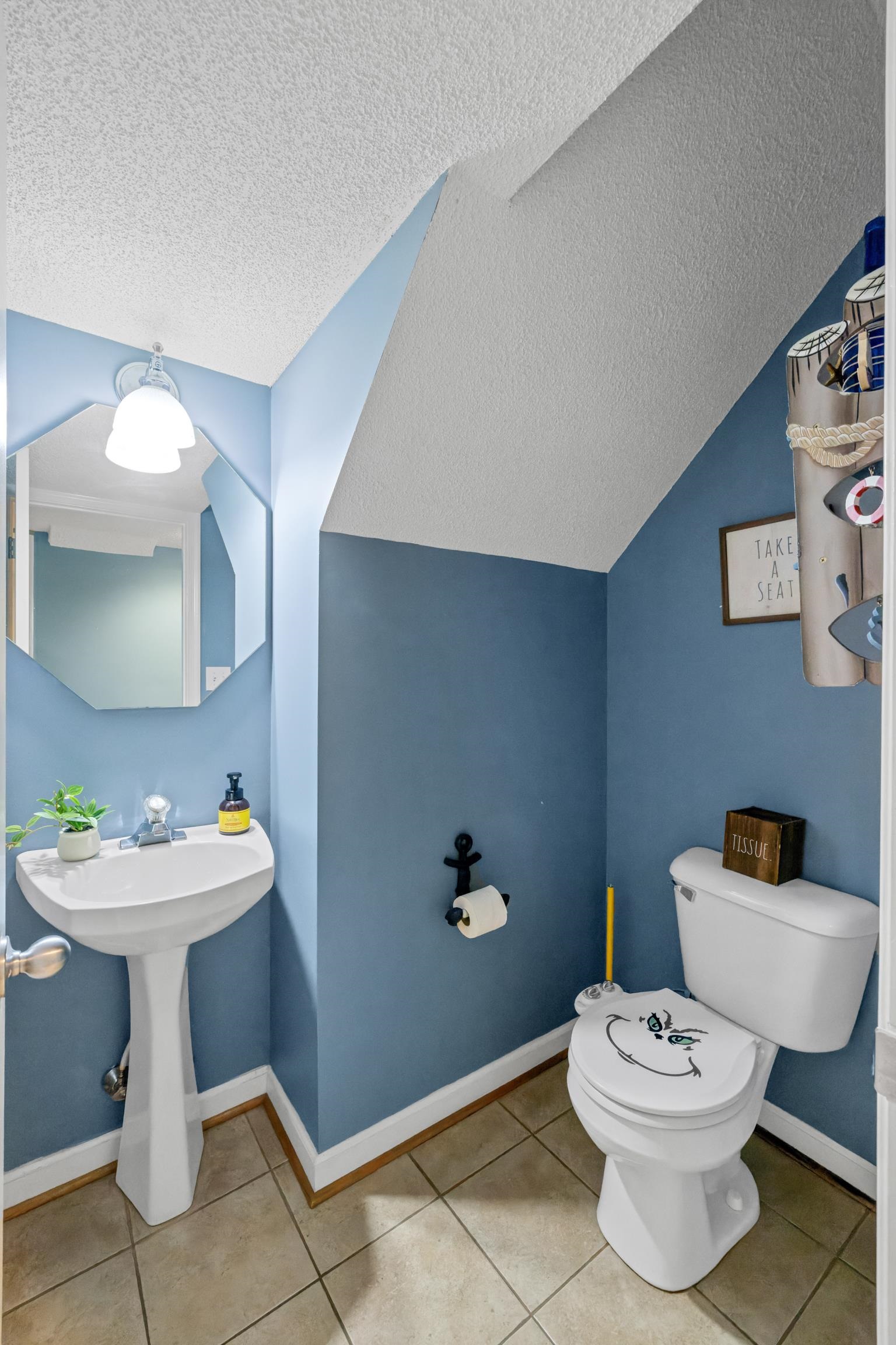 48 MEADOW RIDGE RD, WAYNESBORO, Virginia 22980, 4 Bedrooms Bedrooms, ,2 BathroomsBathrooms,Residential,48 MEADOW RIDGE RD,669726 MLS # 669726