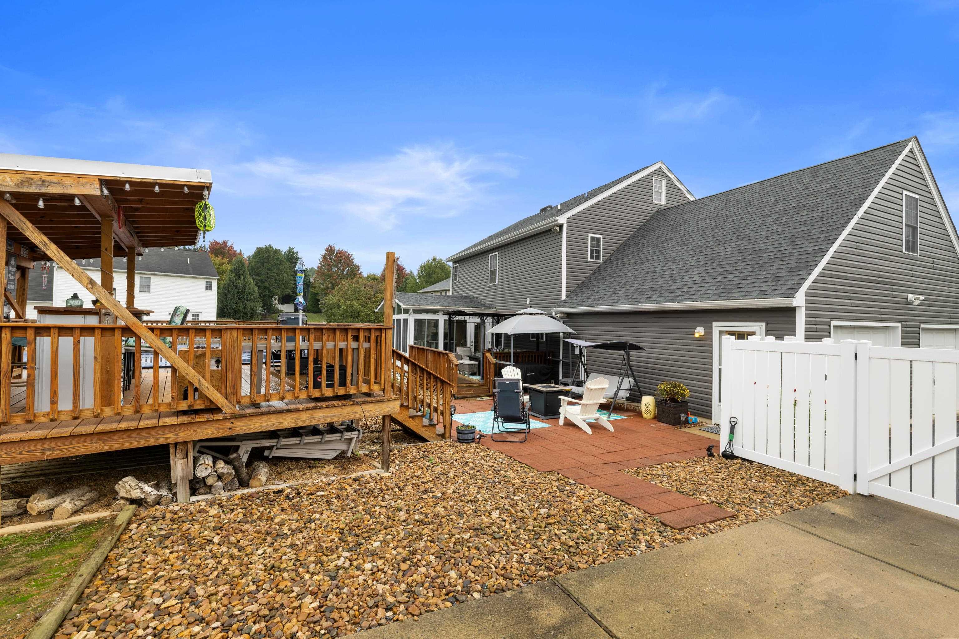48 MEADOW RIDGE RD, WAYNESBORO, Virginia 22980, 4 Bedrooms Bedrooms, ,2 BathroomsBathrooms,Residential,48 MEADOW RIDGE RD,669726 MLS # 669726