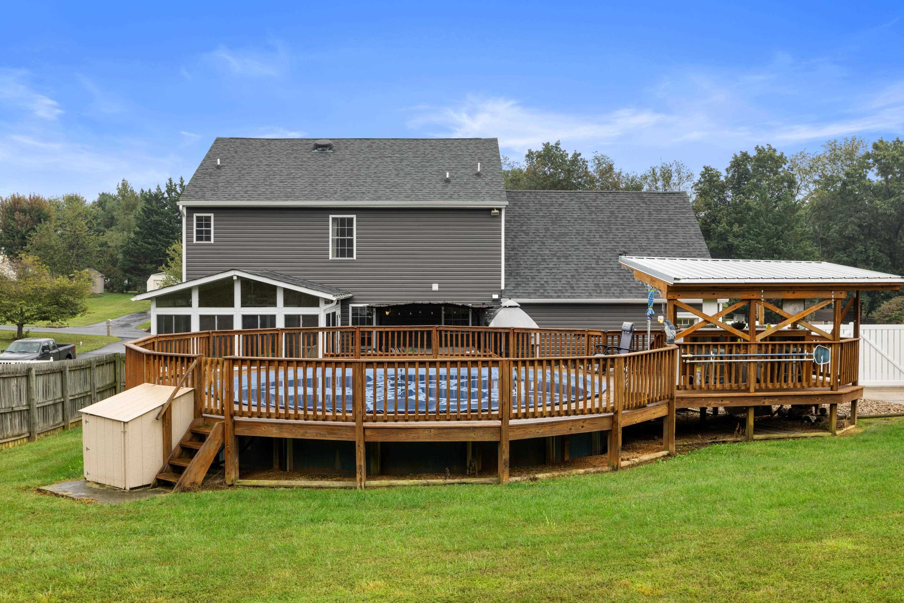 48 MEADOW RIDGE RD, WAYNESBORO, Virginia 22980, 4 Bedrooms Bedrooms, ,2 BathroomsBathrooms,Residential,48 MEADOW RIDGE RD,669726 MLS # 669726
