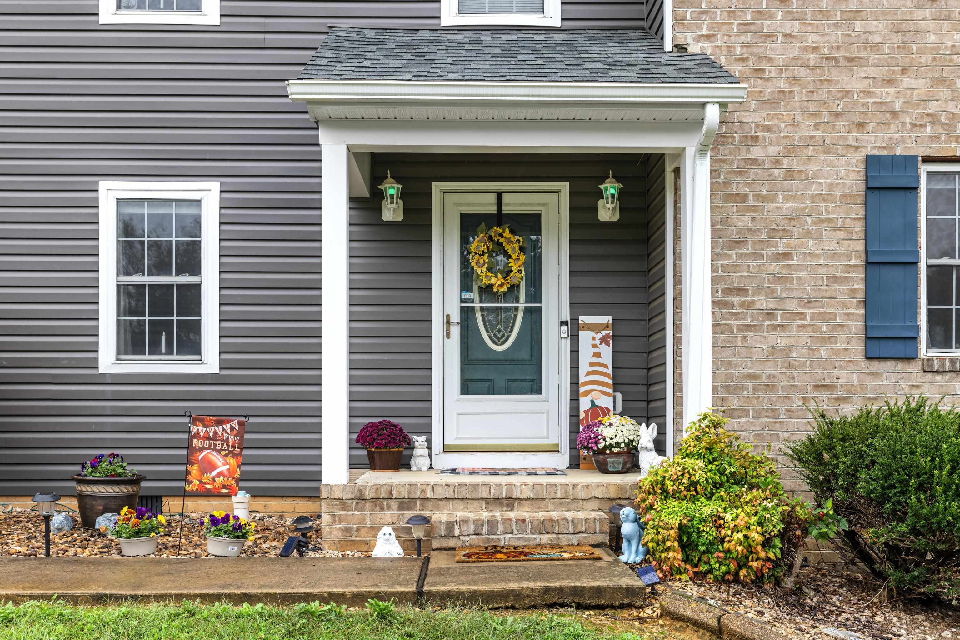 48 MEADOW RIDGE RD, WAYNESBORO, Virginia 22980, 4 Bedrooms Bedrooms, ,2 BathroomsBathrooms,Residential,48 MEADOW RIDGE RD,669726 MLS # 669726