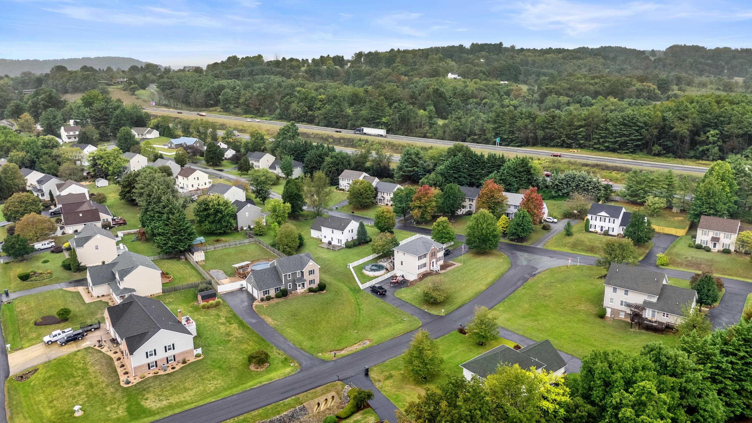 48 MEADOW RIDGE RD, WAYNESBORO, Virginia 22980, 4 Bedrooms Bedrooms, ,2 BathroomsBathrooms,Residential,48 MEADOW RIDGE RD,669726 MLS # 669726