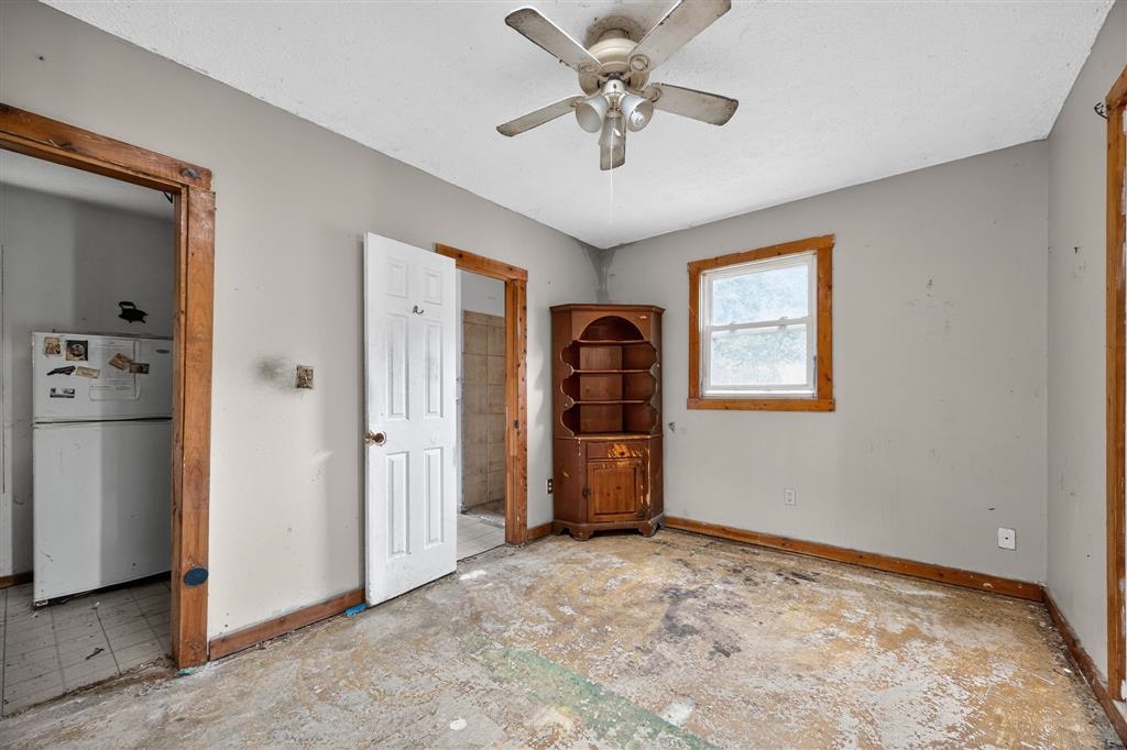 84 OVERLOOK AVE, MOUNT SIDNEY, Virginia 24467, 4 Bedrooms Bedrooms, ,3 BathroomsBathrooms,Residential,84 OVERLOOK AVE,669733 MLS # 669733 84 OVERLOOK AVE, MOUNT SIDNEY, Virginia 24467, 4 Bedrooms Bedrooms, ,3 BathroomsBathrooms,Residential,84 OVERLOOK AVE,669733 MLS # 669733